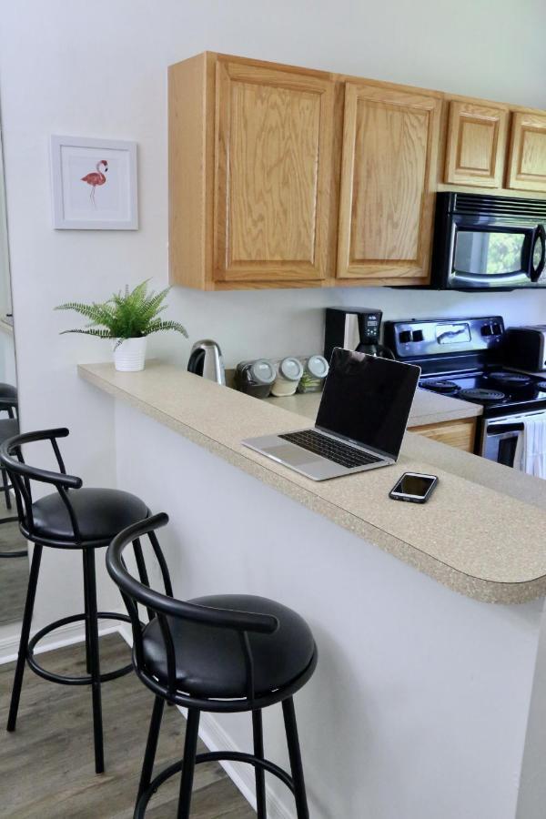 Oaks Modern & Comfy Condo In The Perfect Location Gainesville Luaran gambar